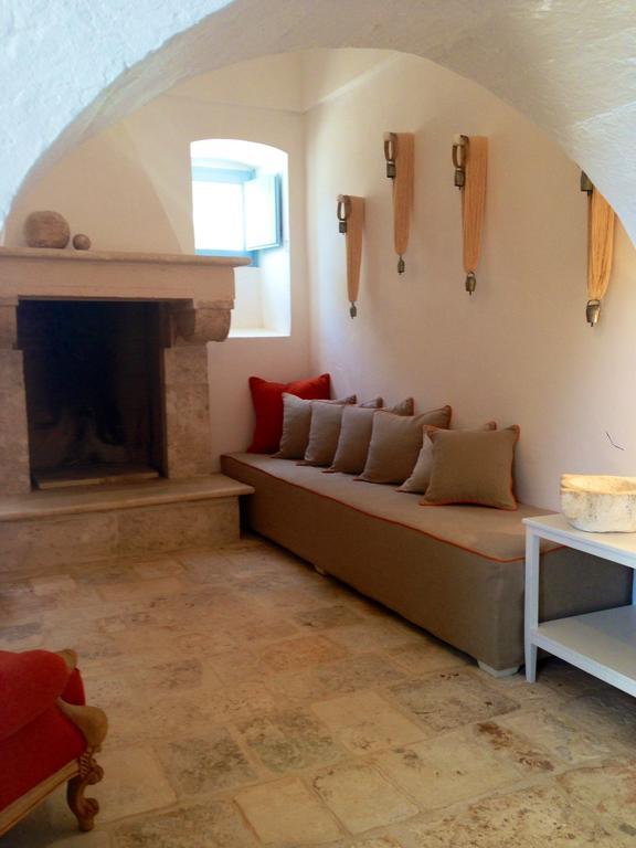 Masseria Corte Degli Asini Монтальбано Экстерьер фото